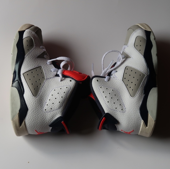 Jordan 6 Retro White Infrared Youth - Picture 4 of 4